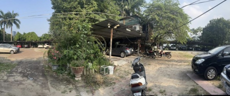 Biến bãi trông giữ xe tự phát thành tụ điểm ma tuý phức tạp -0