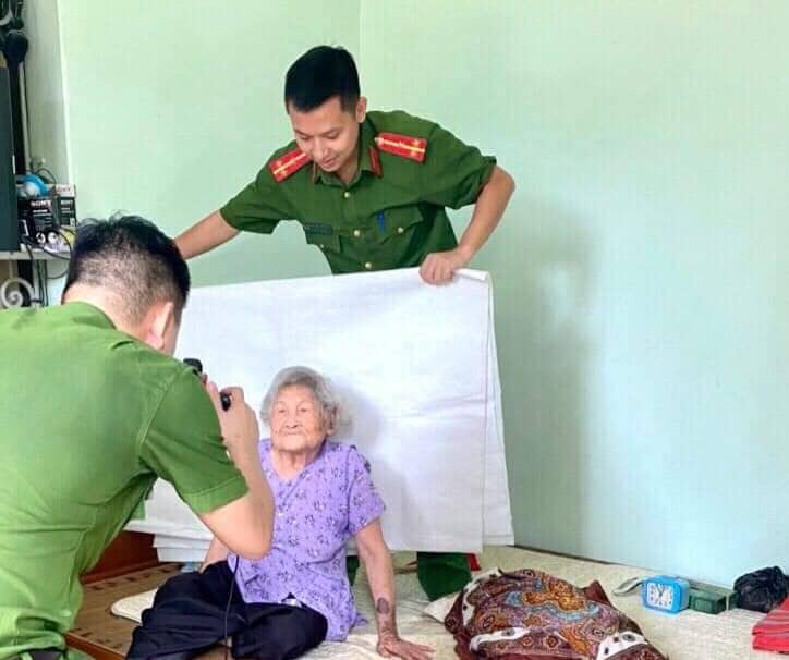 Nỗ lực hoàn thành cao điểm 30 ngày, đêm cấp căn cước công dân gắn chip -0