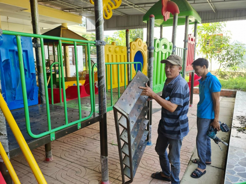 Thổi giá, đánh tráo thiết bị giáo dục để trục lợi ngân sách -0