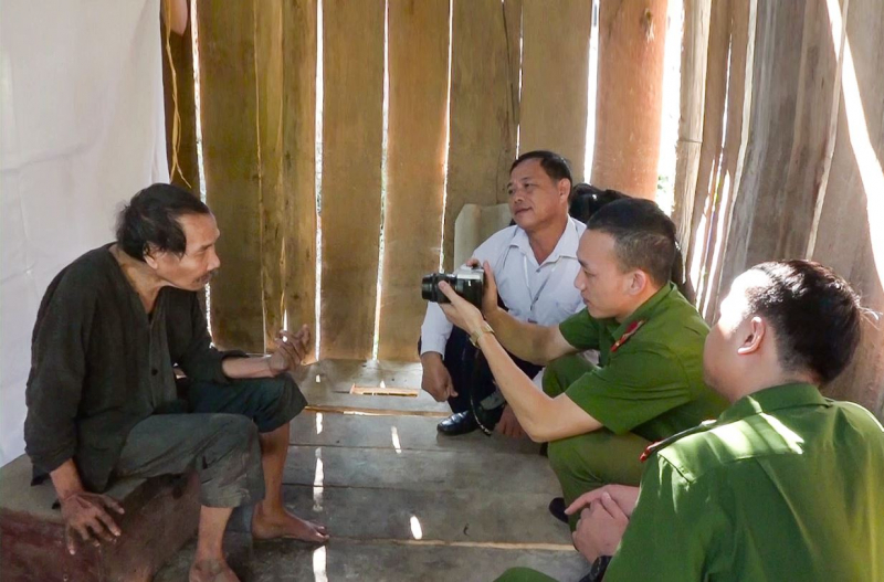 Gấp rút thực hiện “Chiến dịch cao điểm 40 ngày đêm cấp CCCD” -0