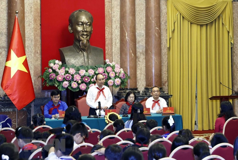 Chủ tịch nước gặp mặt thiếu nhi tiêu biểu 54 dân tộc toàn quốc -5