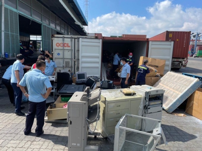 Đề nghị truy tố 26 bị can tội Buôn lậu trong vụ nhập lậu 1.280 container hàng -0