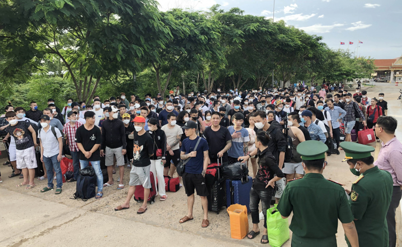 Tiếp nhận 226 công dân Việt Nam từ Campuchia về nước -0