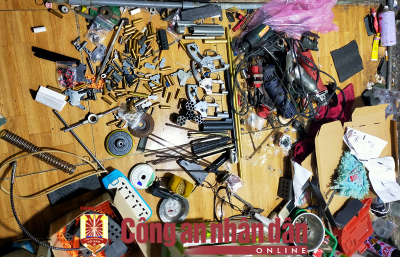 Công an tỉnh Kiên Giang triệt phá đường dây chế tạo, tàng trữ, mua bán súng quân dụng 