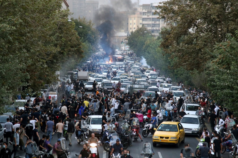 Biểu tình lan rộng khắp Iran, hơn 40 người thiệt mạng -0