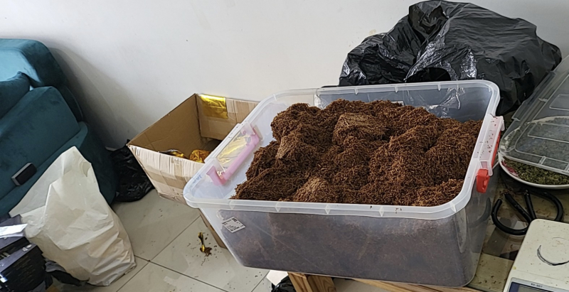 Dùng mặt nạ sản xuất, điều chế 