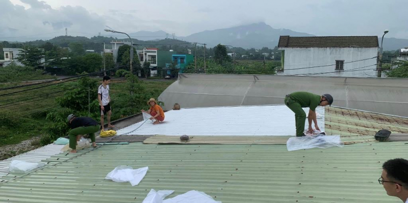 Đà Nẵng: Khẩn cấp sơ tán hơn 80.800 người dân trước giờ bão số 4 đổ bộ -2