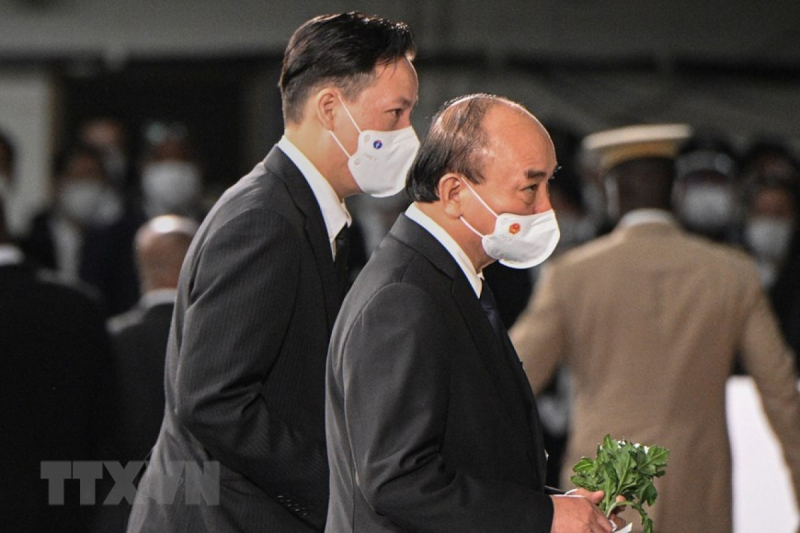 副大統領が故安倍首相夫人を訪問し弔意を表明 -0