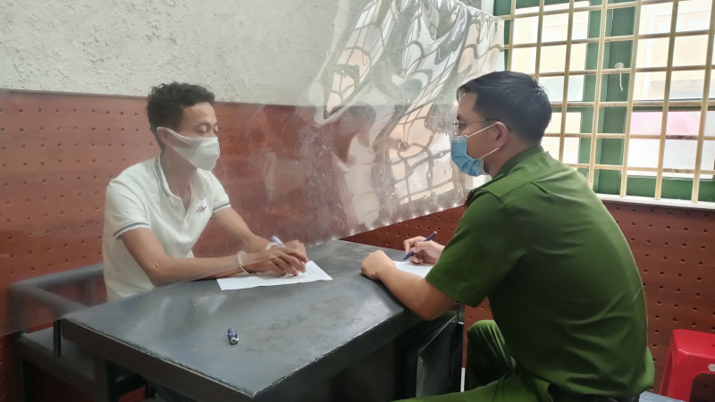 Ngày giả làm lái buôn, tối 