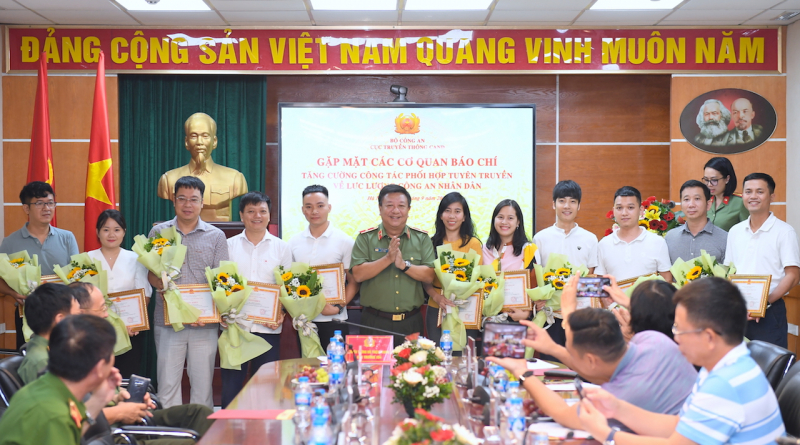 Phát huy kết quả hợp tác tuyên truyền, lan toả hình ảnh đẹp về lực lượng Công an tới  nhân dân -0