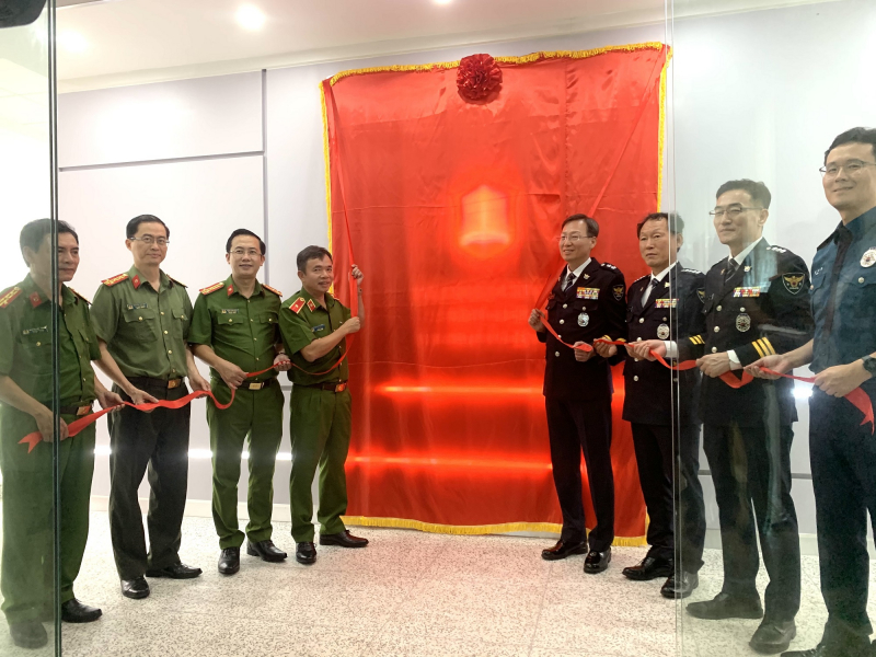Khánh thành phòng thí nghiệm giám định kỹ thuật số và điện tử do Cơ quan Cảnh sát Quốc gia Hàn Quốc tài trợ -0