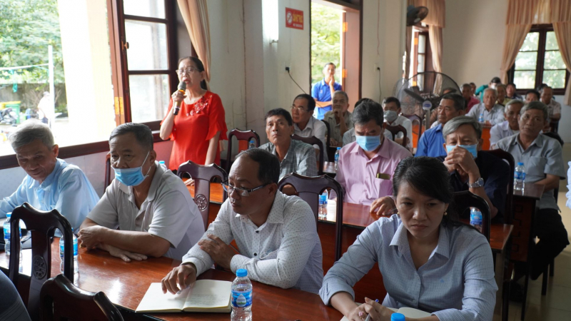 Đồng chí Lê Tấn Tới tiếp xúc cử tri 2 huyện ở Long An trước kỳ họp thứ 4, Quốc hội khóa XV -0