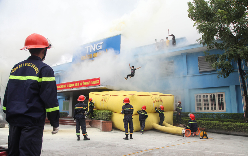 Diễn tập phương án chữa cháy và cứu nạn, cứu hộ quy mô lớn -0