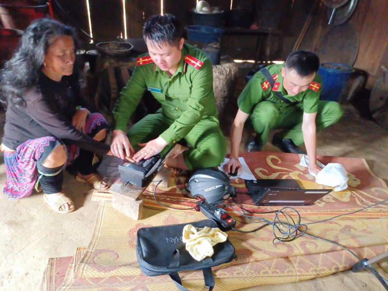 Xuống bản cấp căn cước công dân -0