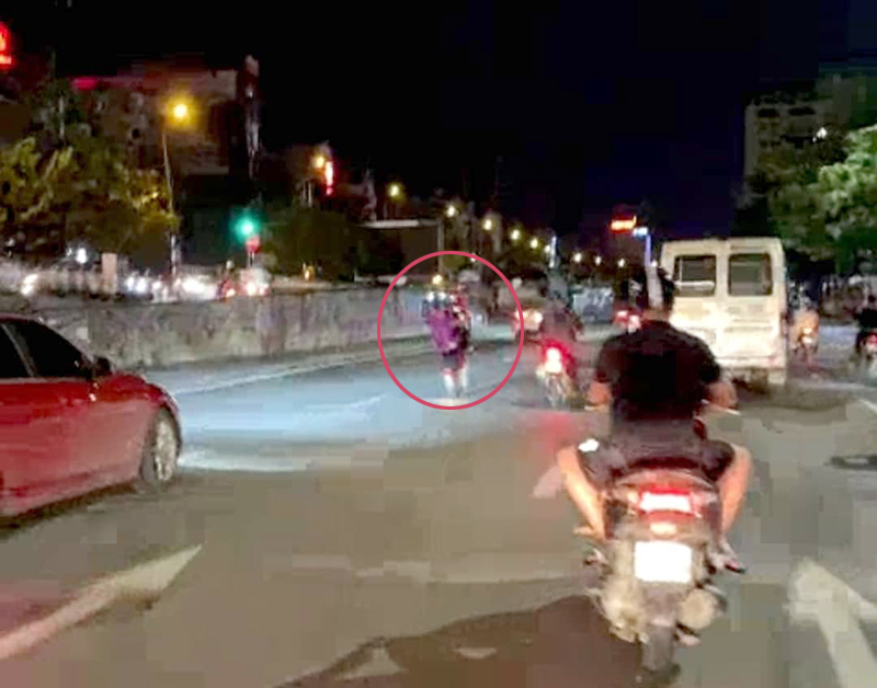 Tóm gọn nhiều thanh niên choai điểu khiển xe mô tô lạng lách, tàng trữ ma tuý  -0