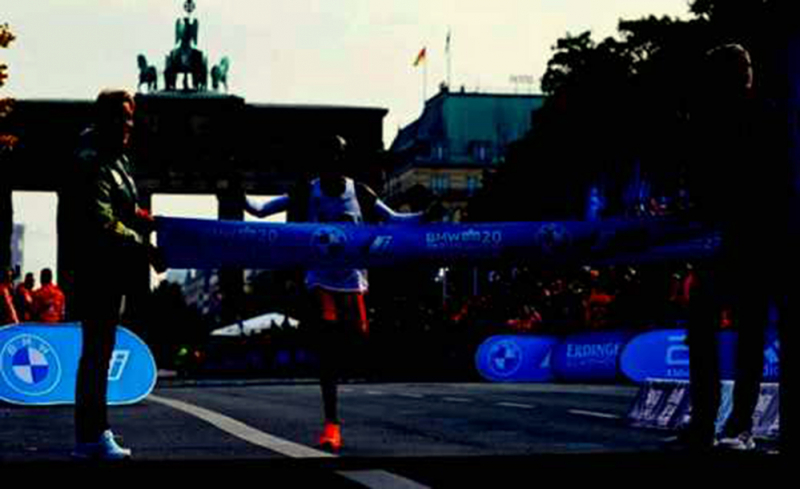 Vận động viên marathon vĩ đại nhất của thời hiện đại -0