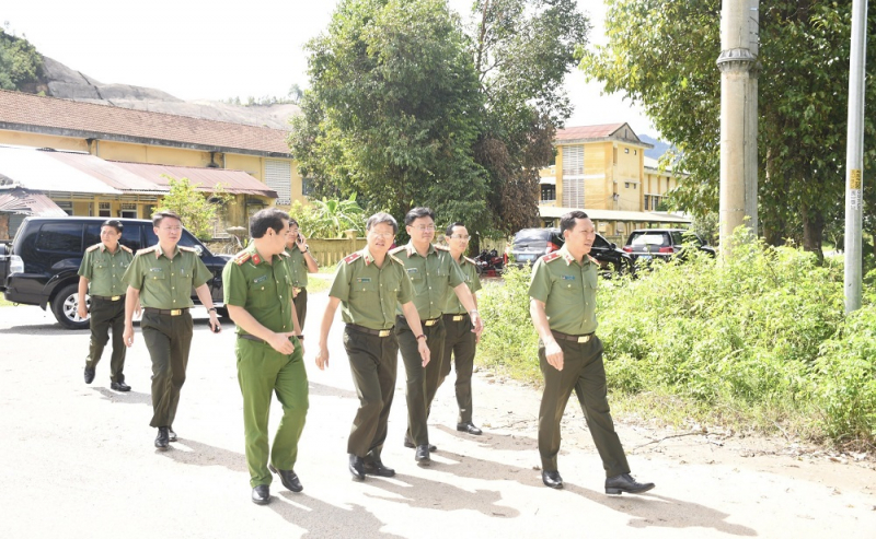 Thứ trưởng Bộ Công an Lê Văn Tuyến: Công an tỉnh Thừa Thiên-Huế tiếp tục đảm bảo tốt tình hình ANTT trên địa bàn -0