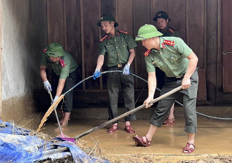 Công an tỉnh Nghệ An tiếp tục tăng cường 50 CBCS giúp huyện Kỳ Sơn -0