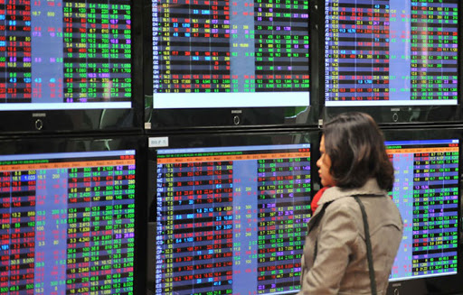 Thận trọng khi giao dịch đầu tư chứng khoán trên các website, app chưa được cấp phép -0