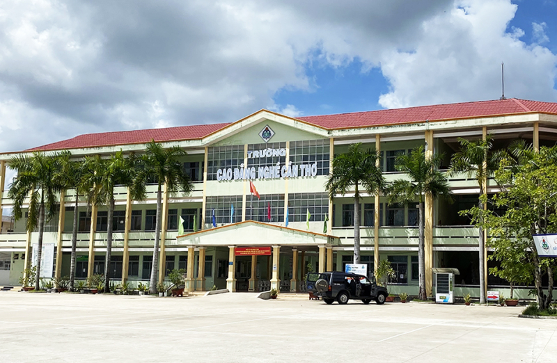 Tìm người có liên quan đến vụ án Trường Cao đẳng nghề Cần Thơ -0