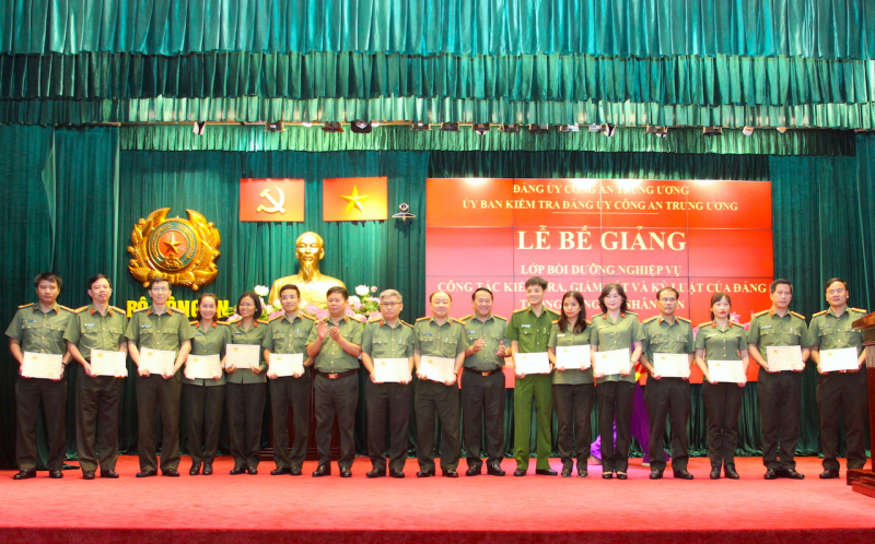 133 cán bộ đạt loại Giỏi lớp bồi dưỡng nghiệp vụ công tác kiểm tra, giám sát, kỷ luật đảng -1