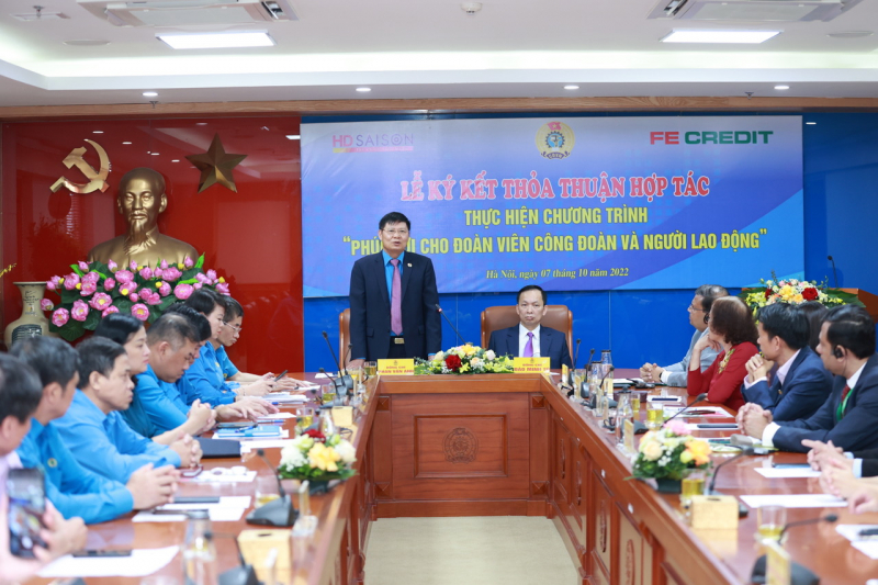 FE CREDIT cùng Tổng Liên đoàn Lao động Việt Nam triển khai gói vay ưu đãi 10.000 tỷ đồng dành cho công nhân -0