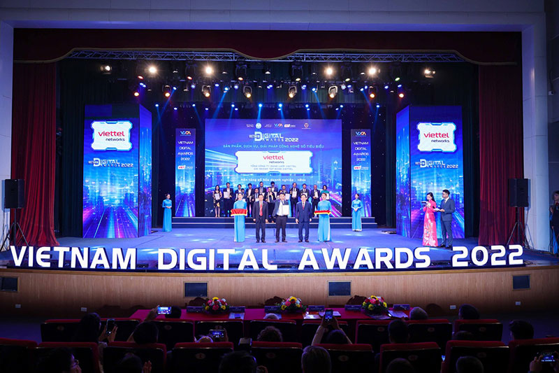Viettel dẫn đầu Giải thưởng Chuyển đổi số Việt Nam 2022 -0
