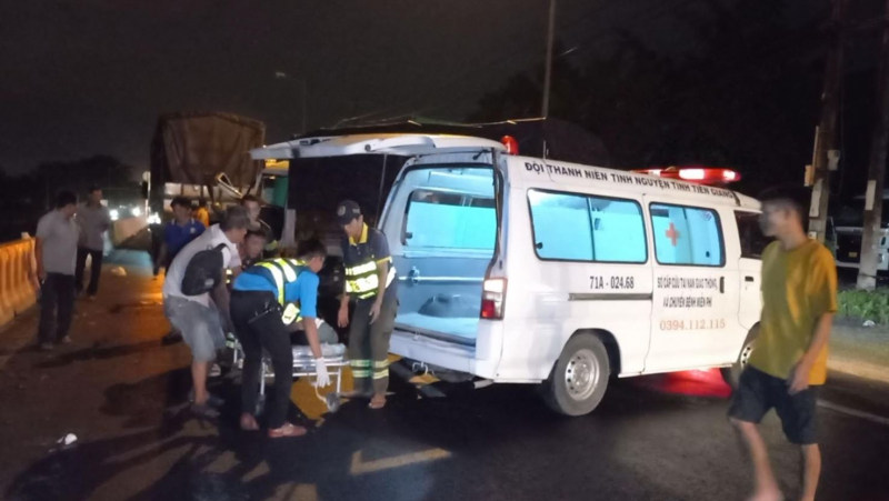 Một hiện trường 2 vụ tai nạn, 3 người thương vong -4