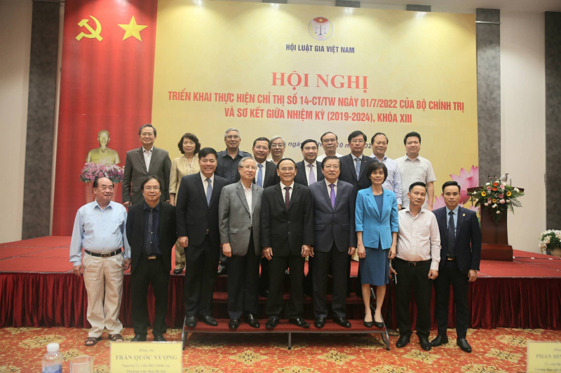 Đổi mới mạnh mẽ phương thức hoạt động, tập trung hướng về cơ sở -0