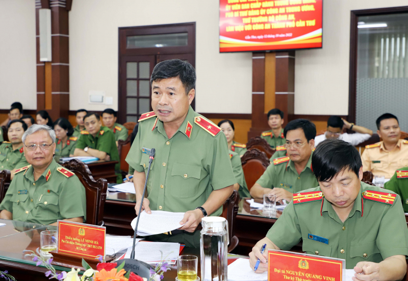 Bảo đảm ANTT tạo môi trường bình yên, lành mạnh, phục vụ phát triển kinh tế, xã hội TP Cần Thơ -1