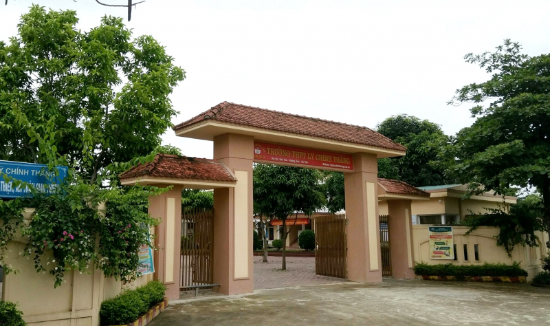 Tạm giữ hình sự nam sinh dùng dao đâm bạn học tử vong -0