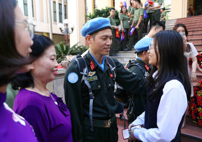 Xúc động buổi gặp mặt ba sĩ quan CAND lên đường thực hiện nhiệm vụ gìn giữ hoà bình Liên Hợp quốc -0