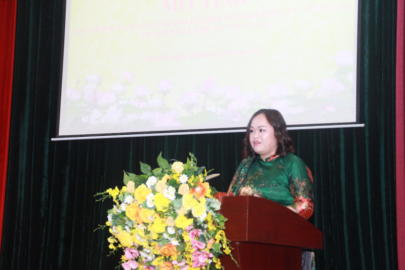 Mít tinh và gặp mặt nhân ngày phụ nữ Việt Nam -0