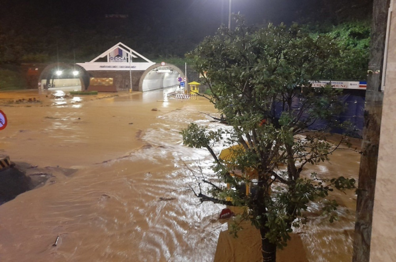 2 ống hầm Hải Vân đã thông xe hoàn toàn -0