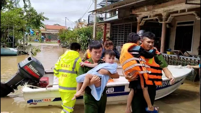 Hơn 3.500 lượt cán bộ chiến sỹ Công an Thừa Thiên-Huế về vùng xung yếu giúp dân -0