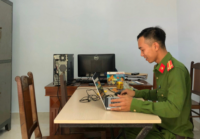 Trung úy Công an tử nạn trong trận mưa lụt lịch sử tại Đà Nẵng: “Nhà bị sạt lở mà con chưa về” -1