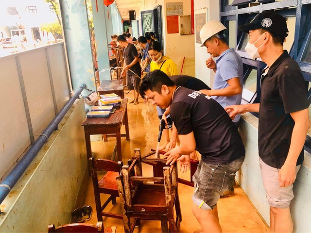 Thủ tướng Chính phủ chỉ đạo tập trung khắc phục hậu quả mưa lũ tại Trung Bộ -0