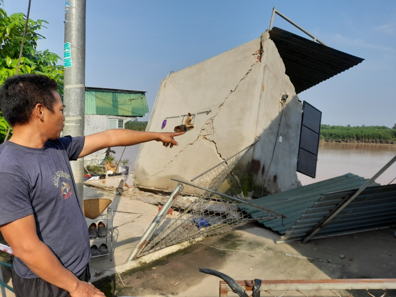 Lời kể của người dân sau vụ sập nhà bên sông Thạch Hãn -0