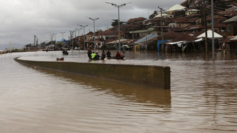 Lũ lụt thảm khốc khiến hơn 600 người Nigeria mất mạng -0