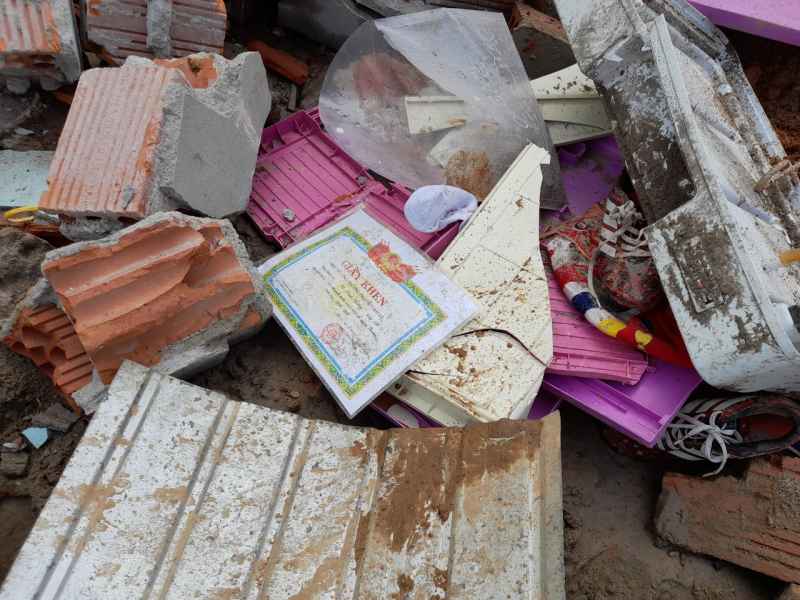 Lời kể của người dân sau vụ sập nhà bên sông Thạch Hãn -0