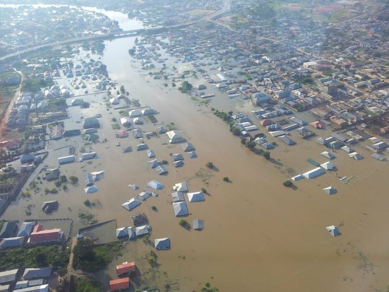 Lũ lụt thảm khốc khiến hơn 600 người Nigeria mất mạng -0