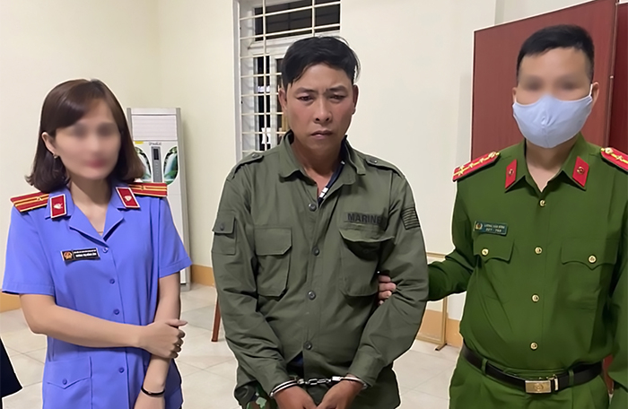 Gã nghiện tàng trữ cả heroin lẫn hồng phiến -0