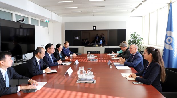 Trưởng Ban Tuyên giáo TW Nguyễn Trọng Nghĩa thăm và làm việc tại Áo -0