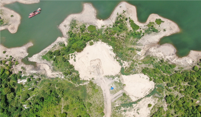 Xử phạt và buộc di dời “núi cát” trong Khu bảo tồn thiên nhiên Ea Sô -0