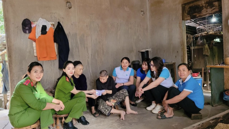 Phụ nữ Công an Nghệ An: Nhiều hoạt động hướng về cộng đồng -0