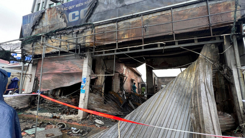 Trên đường làm nhiệm vụ, cán bộ Công an phường kịp thời phát hiện, khống chế vụ cháy -0