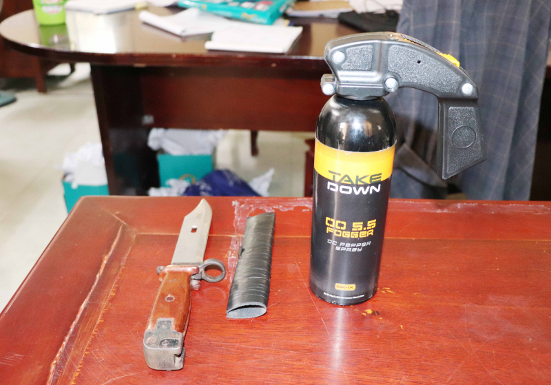 Bắt nhóm thiếu niên gây ra hàng loạt vụ cướp giật  -2