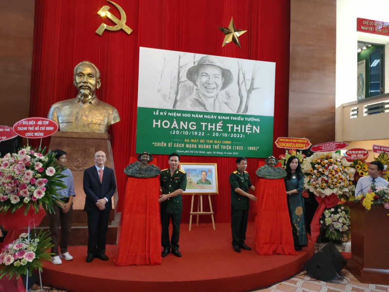 Phát hành bộ tem và sách nhân kỷ niệm 100 năm Ngày sinh Thiếu tướng Hoàng Thế Thiện -0