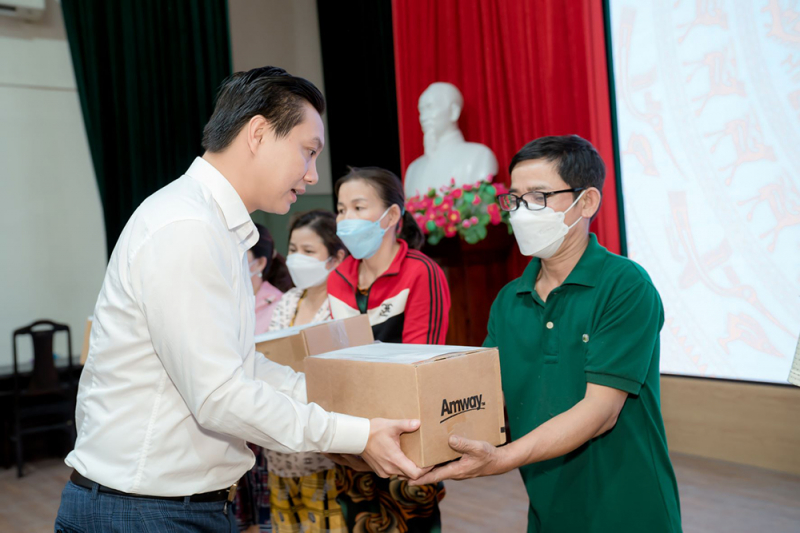 Amway Việt Nam chung tay cùng TP Đà Nẵng khắc phục thiệt hại do thiên tai -0