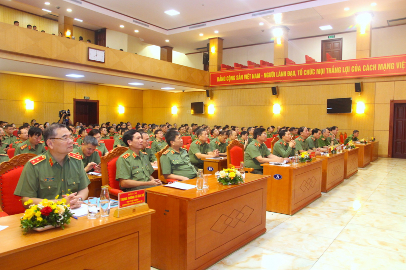 Phát triển kinh tế - xã hội, bảo đảm quốc phòng, an ninh vùng Đông Nam Bộ -1